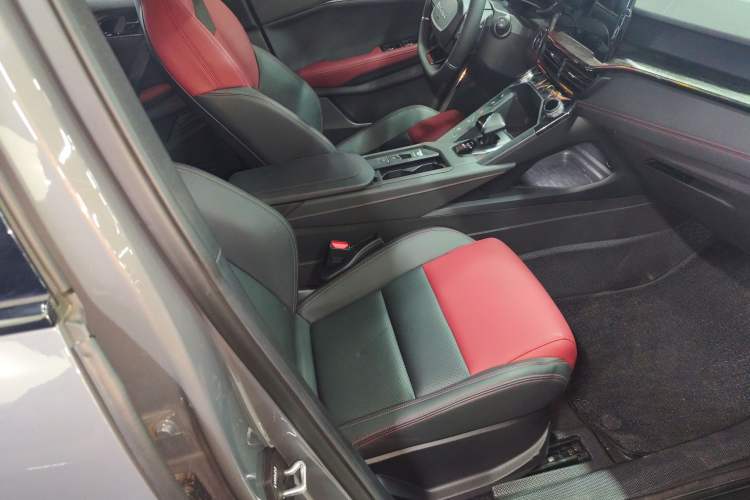 Used Lynk & Co 06 2020 1.5T JinPro model