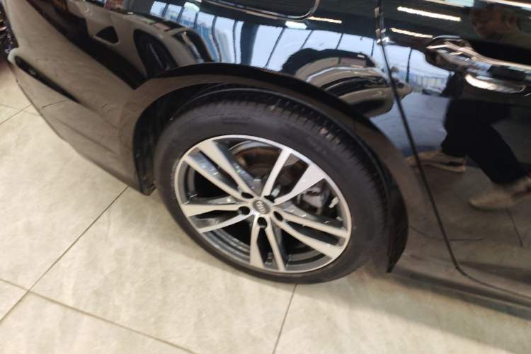 Used Audi A6L 2019 40 TFSI Luxury Dynamic Model
