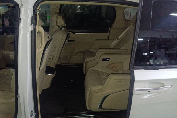 Used Buick GL8 2022 ES Land Cruiser 653T Luxury Model
