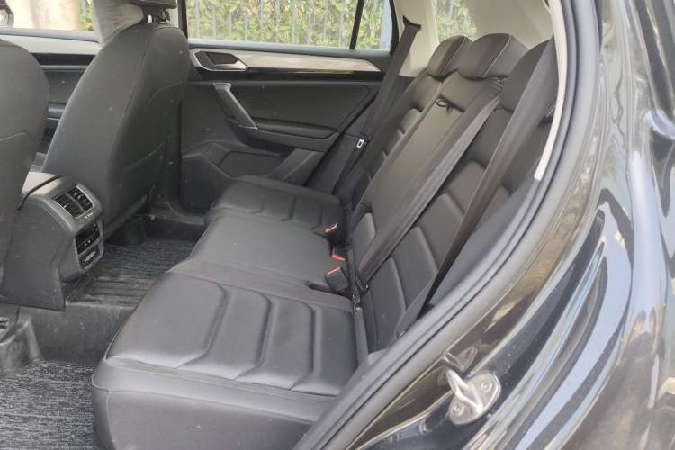 Used Volkswagen Tayron 2021 280TSI Two-Wheel Drive Luxury Smart Connectivity Version