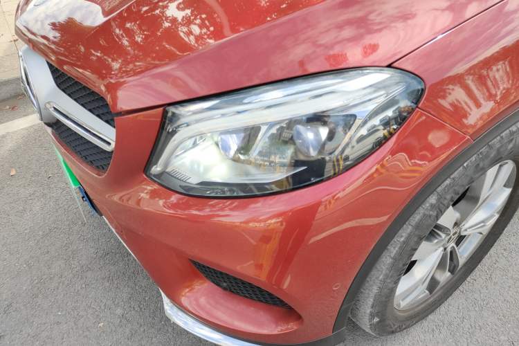 Used Mercedes-Benz GLE Coupe 2018 GLE 400 4MATIC Coupe SUV
