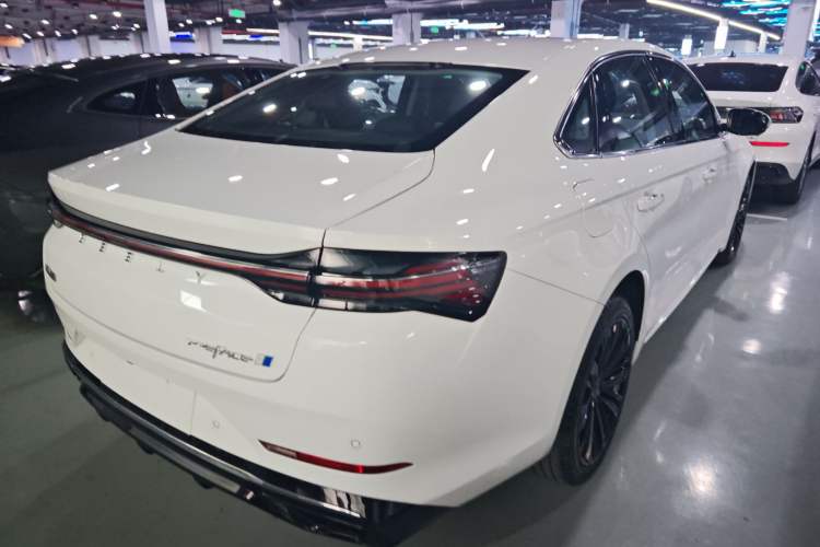 Used Geely Auto Preface 2024 Zhiqing 1.5TD Galaxy Edition