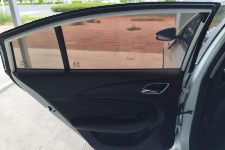 Used Roewe i5 2019 1.5L Automatic 4G Connected Linghao Flagship Edition
