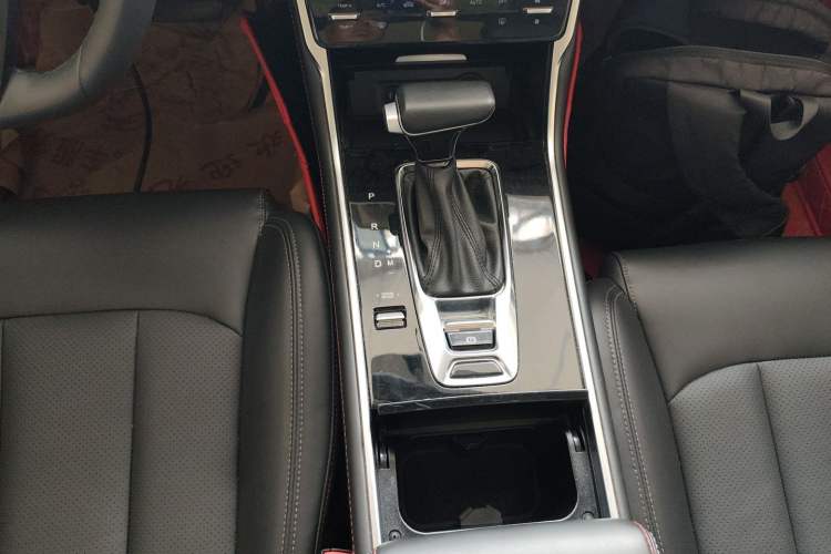 Used Changan CS75 2020 280T DCT Luxury Version China VI Standard
