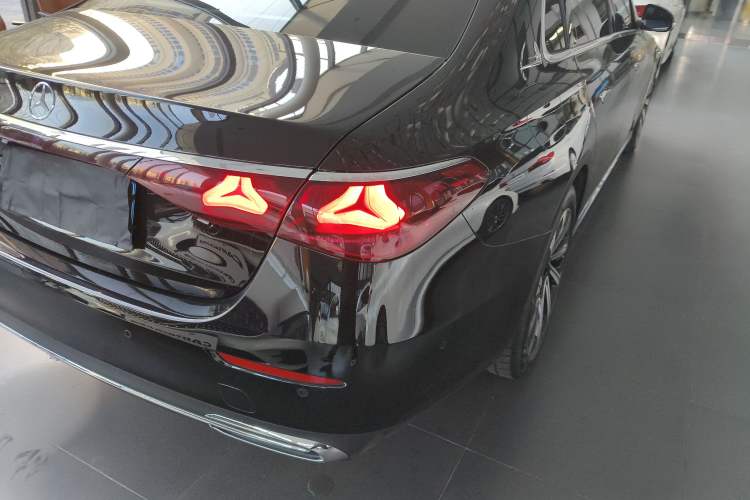 Used Mercedes-Benz E-Class 2025 E 300 L Luxury Model
