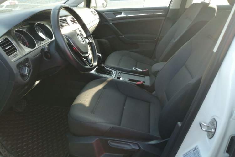 Used Volkswagen Golf 2016 1.6L Automatic Comfort Model