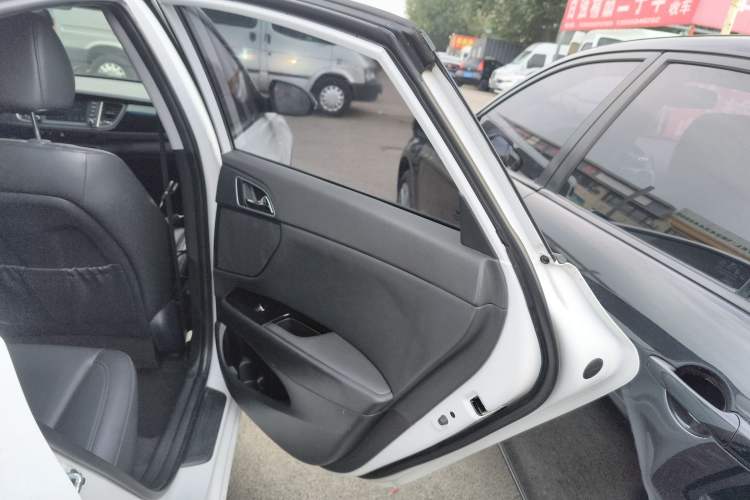 Used Hyundai Mistra 2016 1.8L Automatic Smart GLS
