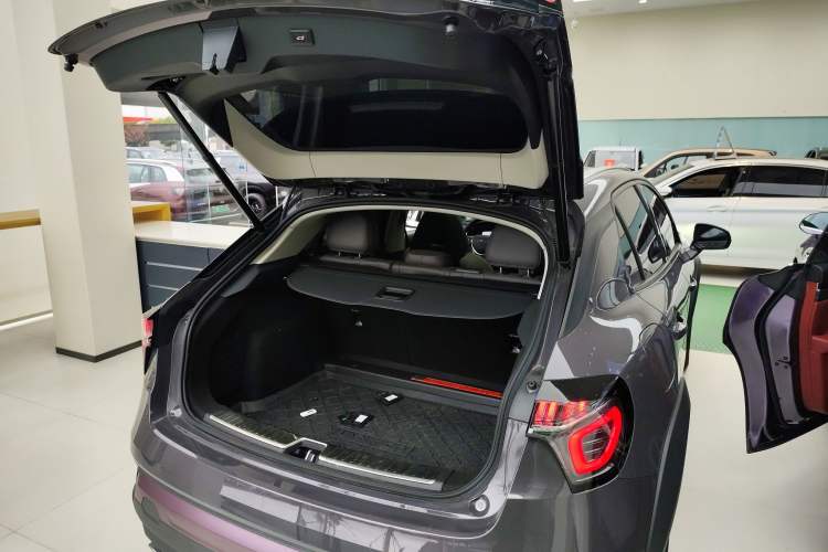 Used Lynk & Co 02 2020 1.5T DCT Two-Wheel Drive Zhaopu Version
