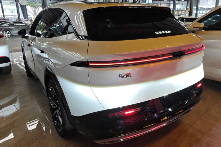 Used Zeekr 7X 2025 100kWh Long-Range All-Wheel Drive Intelligent Driving Version