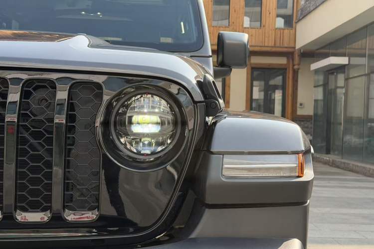 Used  Gladiator 2023 3.6L Overland