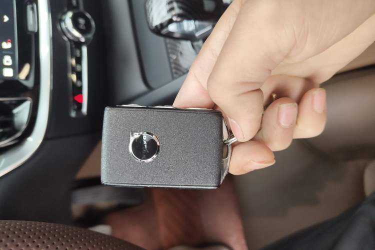 Used Volvo S60 2025 B4 Zhiyi Luxury Edition
