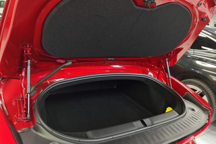 Used MG Cyberster 2024 501km Charming & Heartwarming Edition
