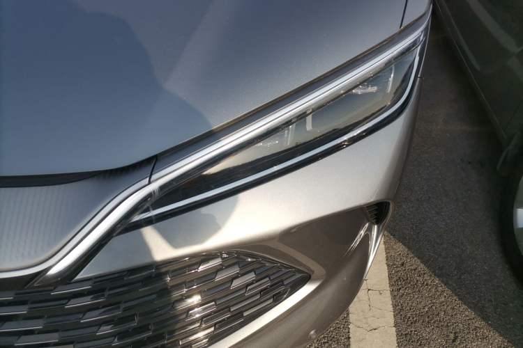 Used BYD Song L DM-i 2024 112 km Leading Edition