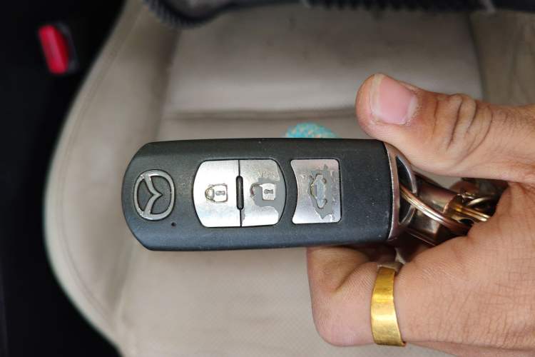 Used Mazda Atenza 2014 2.0L Blue Sky Luxury Edition
