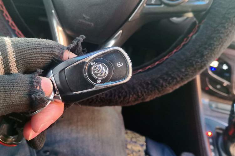 Used Buick Envision 2016 20T Two-Wheel-Drive Elite Model
