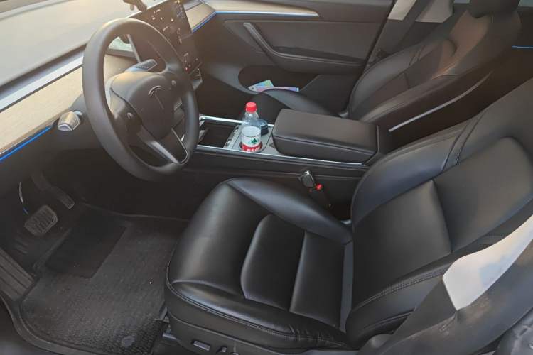 Used Tesla Model Y 2022 Rear-Wheel-Drive Version
