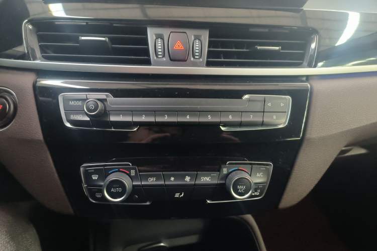 Used BMW X1 2021 sDrive25Li Leading Model
