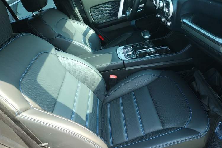 Used  BJ40 2023 2.0D Automatic Four-Wheel Drive Blade Hero Edition Adventurer Type
