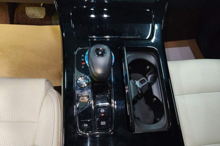 Used GAC Trumpchi M8 2023 Zongshi Series Dual-Motor Flagship Edition