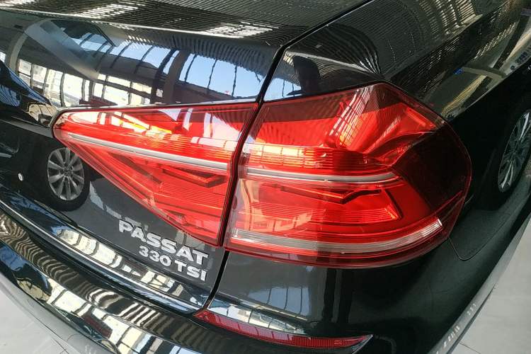 Used Volkswagen Passat 2017 330TSI DSG Prestige Edition
