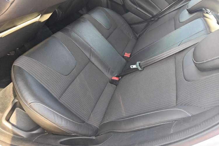 Used Ford Focus 2012 Hatchback 1.6L Automatic Fashion Edition
