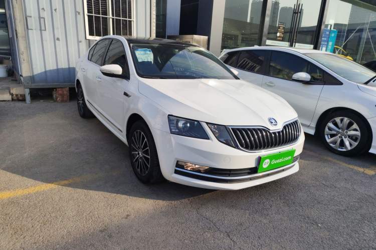 Used Skoda Octavia 2019 TSI230 DSG SmartDrive Luxury Edition China VI