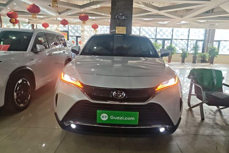 Used Toyota Harrier 2023 2.0L CVT Two-Wheel Drive Deluxe Edition