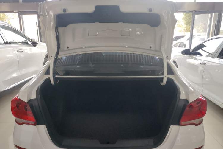 Used Chevrolet Cavalier 2019 320 Automatic Enjoyment with Sunroof