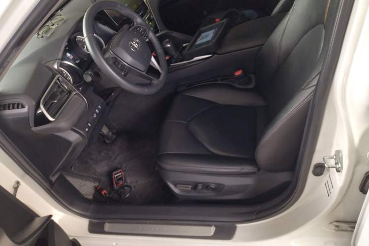 Used Toyota Camry 2021 2.0G Luxury Edition
