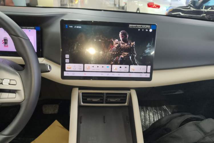 Used BYD Yuan UP 2025 Intelligent Driving Version 401 km Leading Edition
