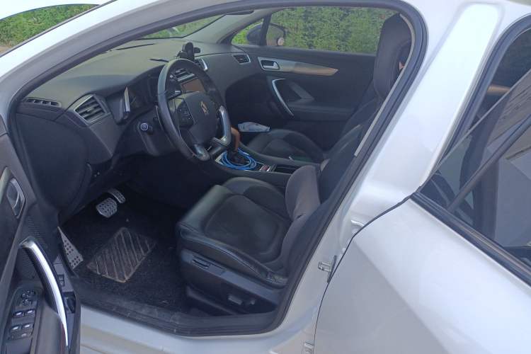 Used  4S 2016 1.6T Automatic Smart Enjoyment Tech Edition THP160
