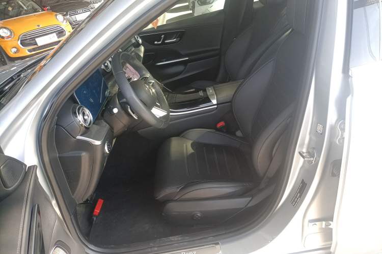 Used Mercedes-Benz C-Class 2023 Second Facelift C 260 L Sport Edition
