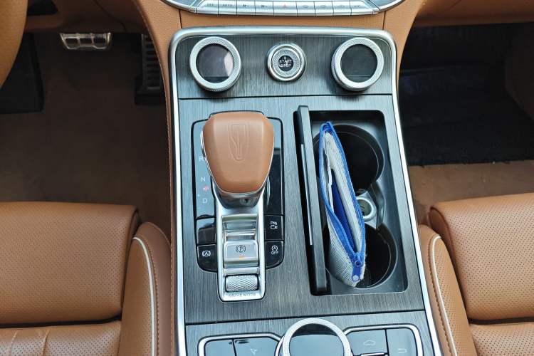 Used Hongqi H9 2023 2.0T Smart Connect Flagship Edition
