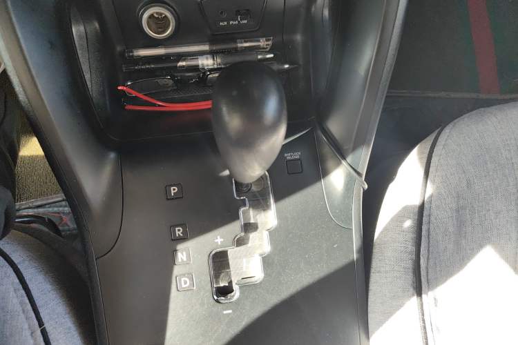 Used Hyundai ix35 2012 2.0L Automatic Two-Wheel Drive New Edition GL
