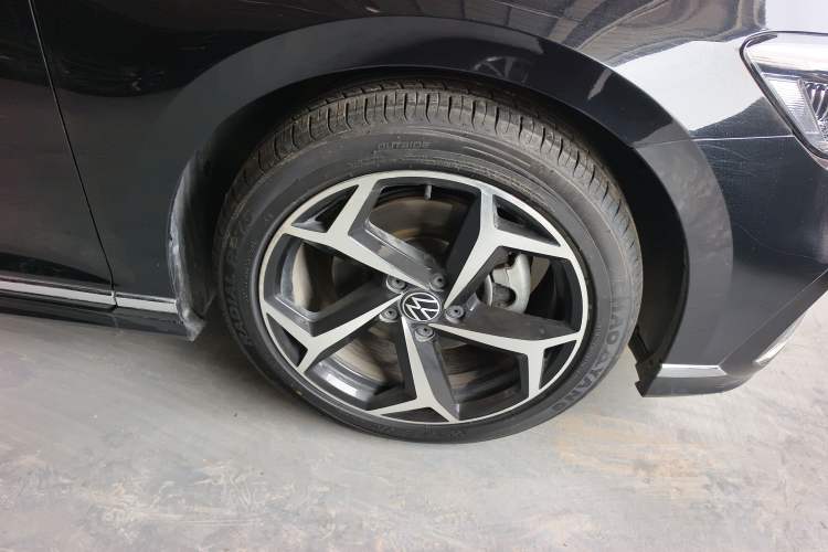 Used Volkswagen Magotan 2023 2 Million Units Limited Edition 330TSI DSG Leading Version