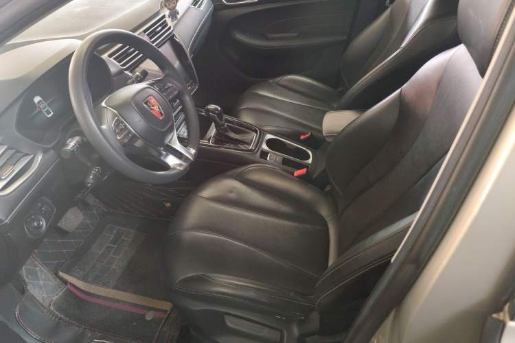 Used Roewe i5 2020 1.5L Automatic 4G Connect Luxury Flagship Edition
