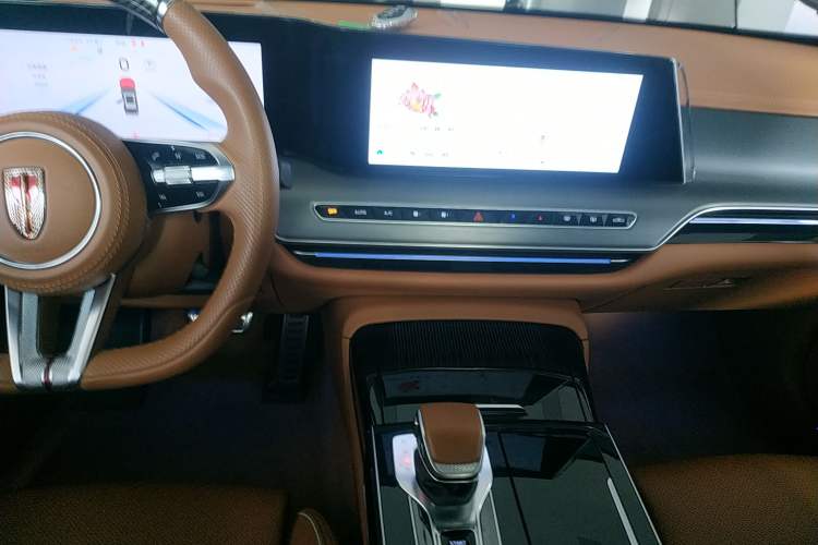 Used Hongqi H9 2024 2.0T Qichang Private Enjoyment Luxury Edition
