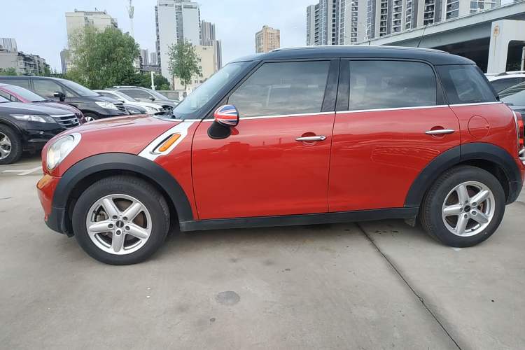 Used  Countryman 2014 1.6L ONE
