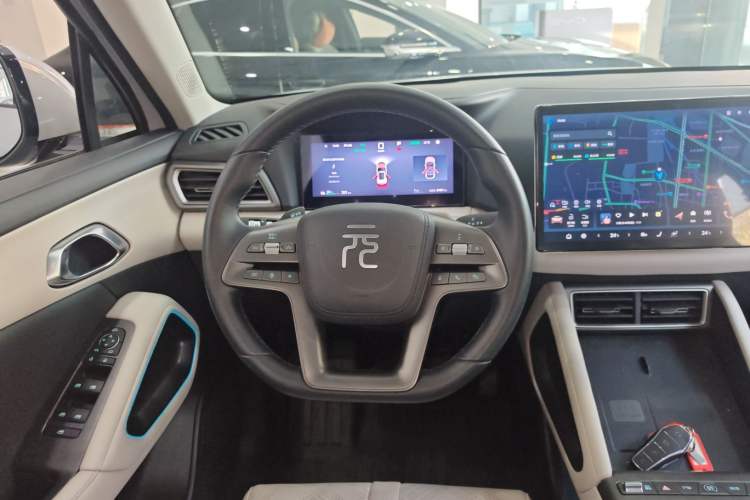 Used BYD Yuan UP 2025 Intelligent Driving Version 401 km Beyond-Range Edition
