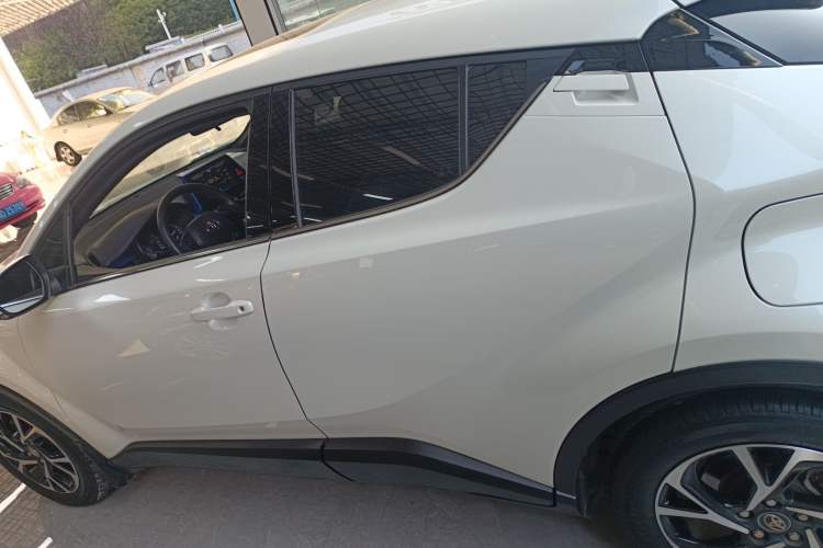 Used Toyota C-HR 2020 2.0L Leading Edition
