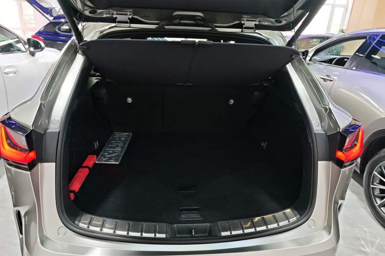 Used Lexus NX 2023 350h Front-Wheel-Drive Chuan Yue Edition
