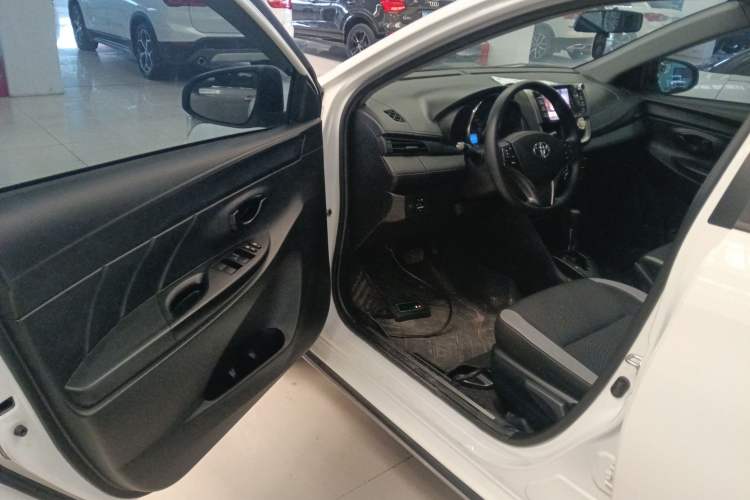 Used Toyota YARiS L 2021 X-Trail 1.5L CVT Leading Edition
