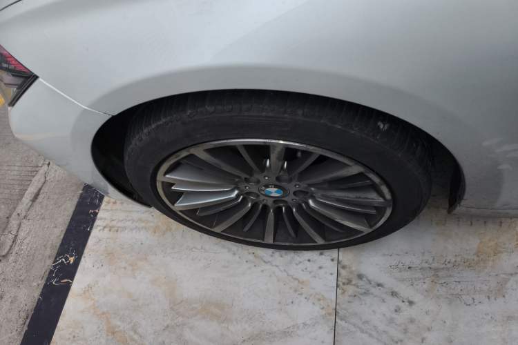 Used BMW 3 Series 2019 320Li Fashion Model
