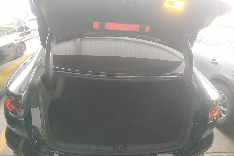 Used BYD Han 2023 EV Champion Edition 605KM Front-Drive Premium Model
