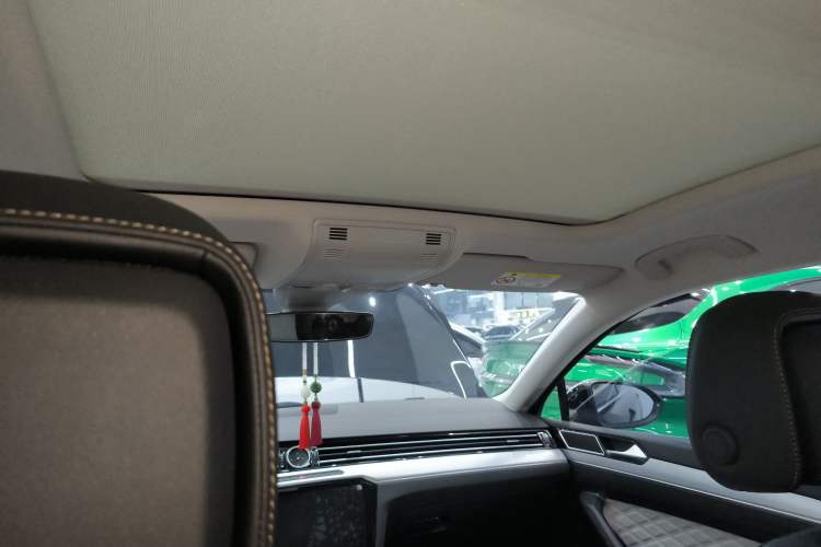 Used Volkswagen Magotan 2023 2 Million Units Commemorative Edition 330TSI DSG Luxury Version
