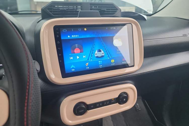 Used Roewe Clever 2021 302km Excellence Edition
