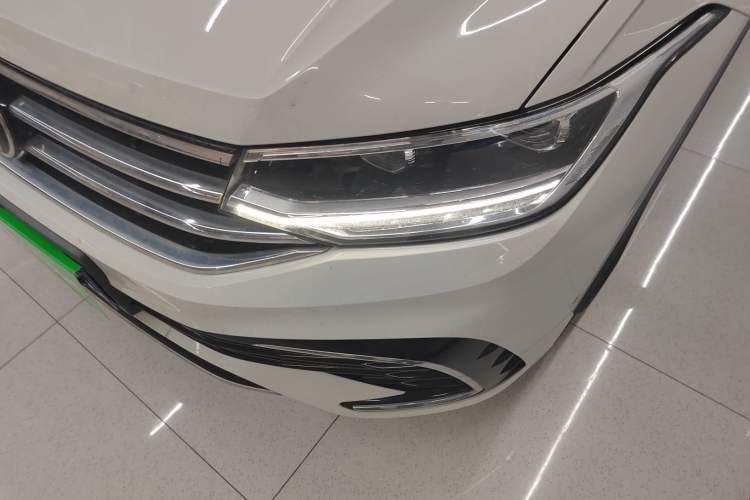 Used Volkswagen Tiguan L 2023 330TSI Automatic Two-Wheel Drive R-Line Enjoyment Edition
