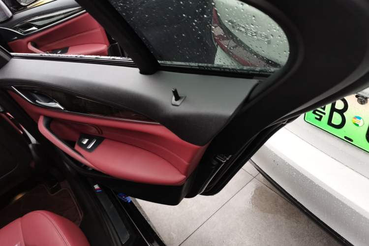 Used BMW 5 Series 2018 Restyled 530Li Leading Edition M Sport Package
