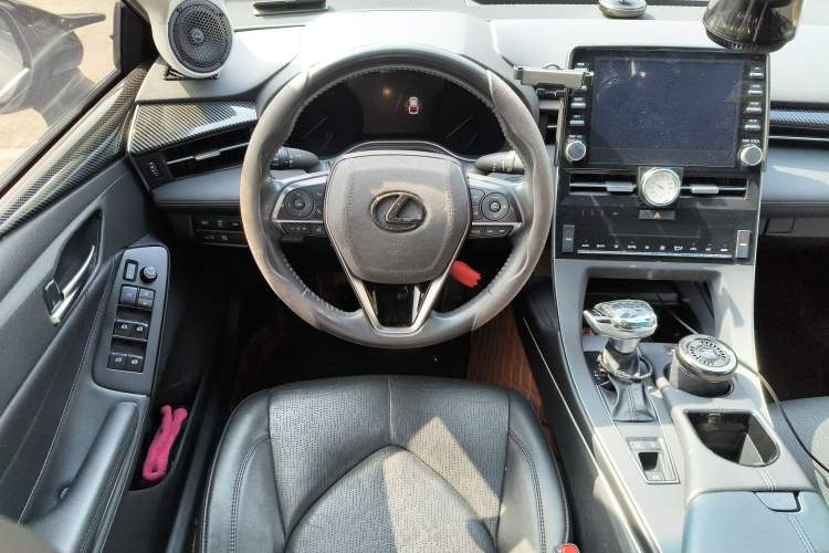 Used Toyota Avalon 2019 2.0L Luxury Edition China VI Standard
