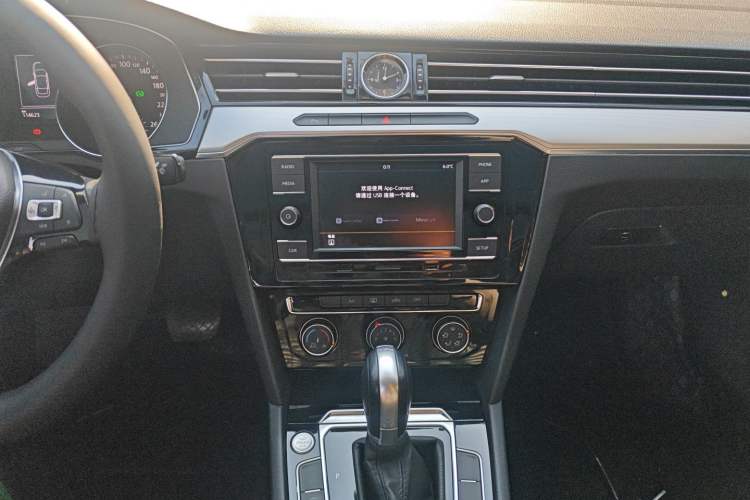 Used Volkswagen Magotan 2018 330TSI DSG Advanced Model
